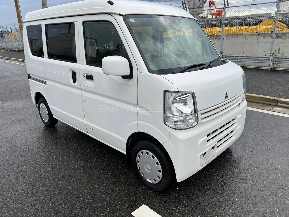 Nissan Clipper 2020 for Sale in Karachi Image-1