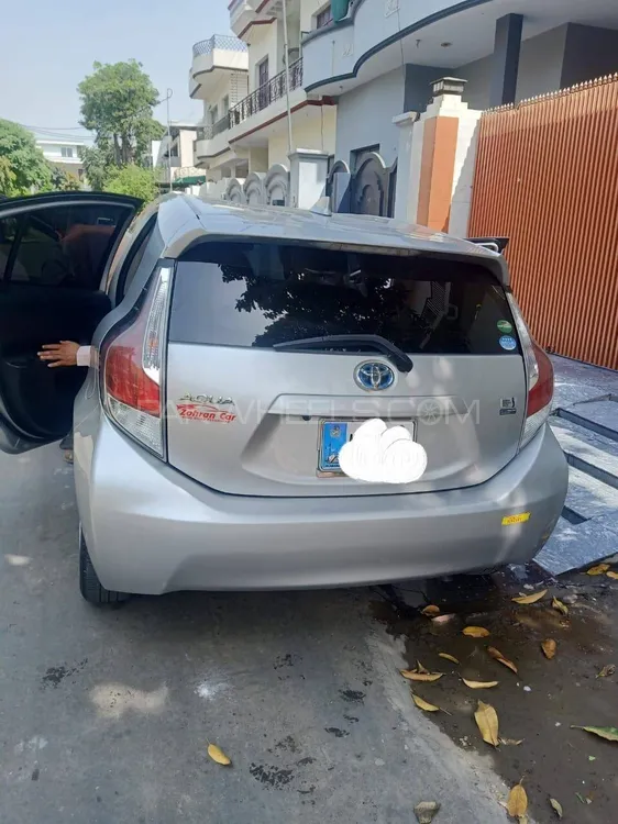 Toyota Aqua 2015 for Sale in Peshawar Image-1