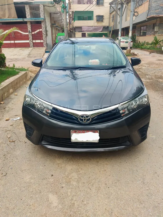 Toyota Corolla 2017 for Sale in Karachi Image-1