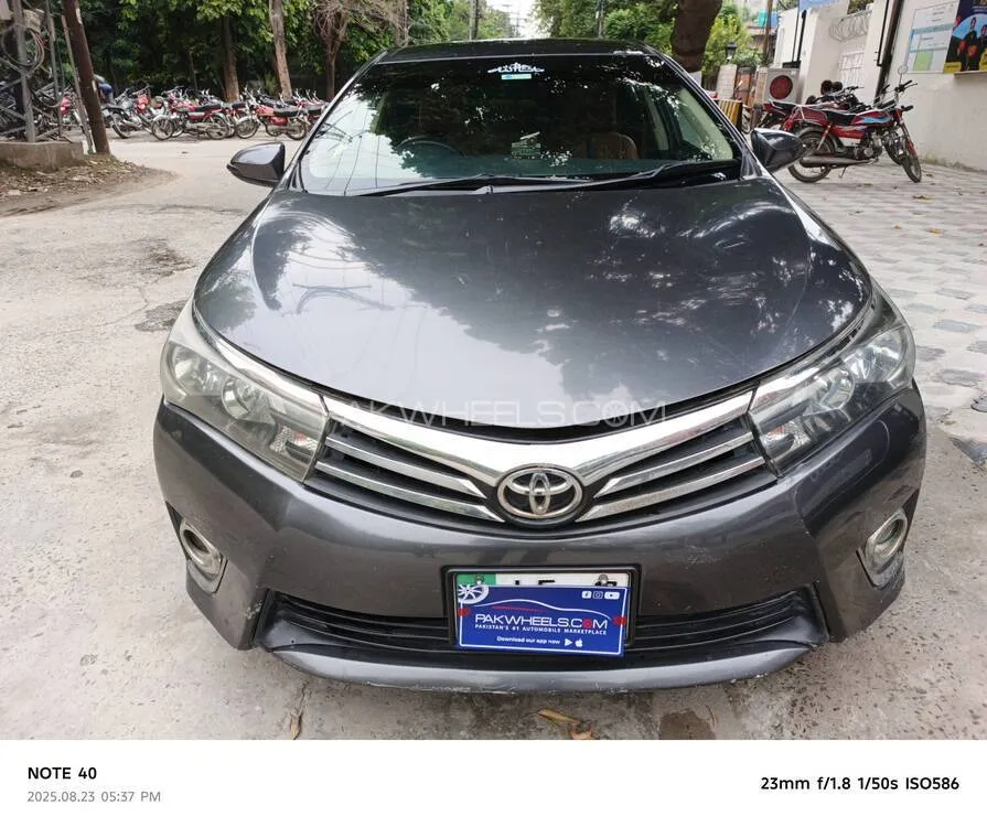Toyota Corolla 2017 for Sale in Lahore Image-1
