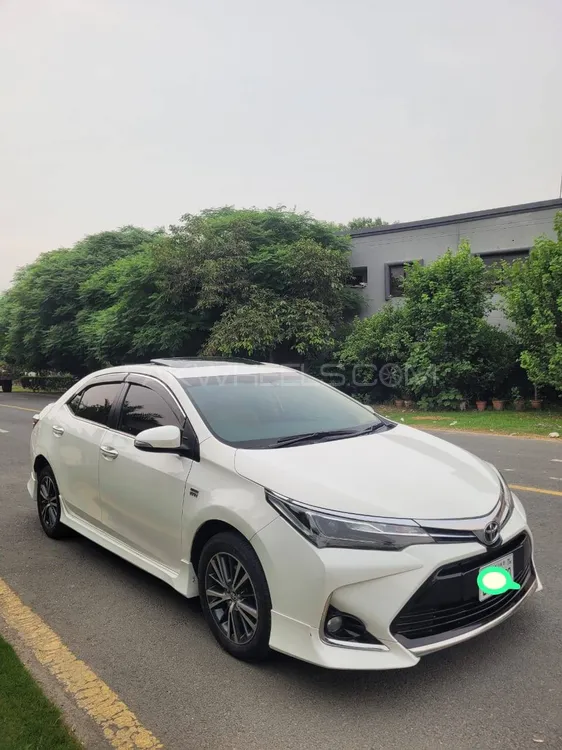 Toyota Corolla 2020 for Sale in Lahore Image-1