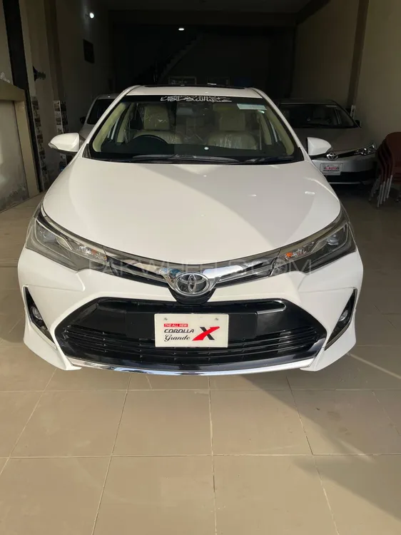 Toyota Corolla 2021 for Sale in Chishtian Image-1