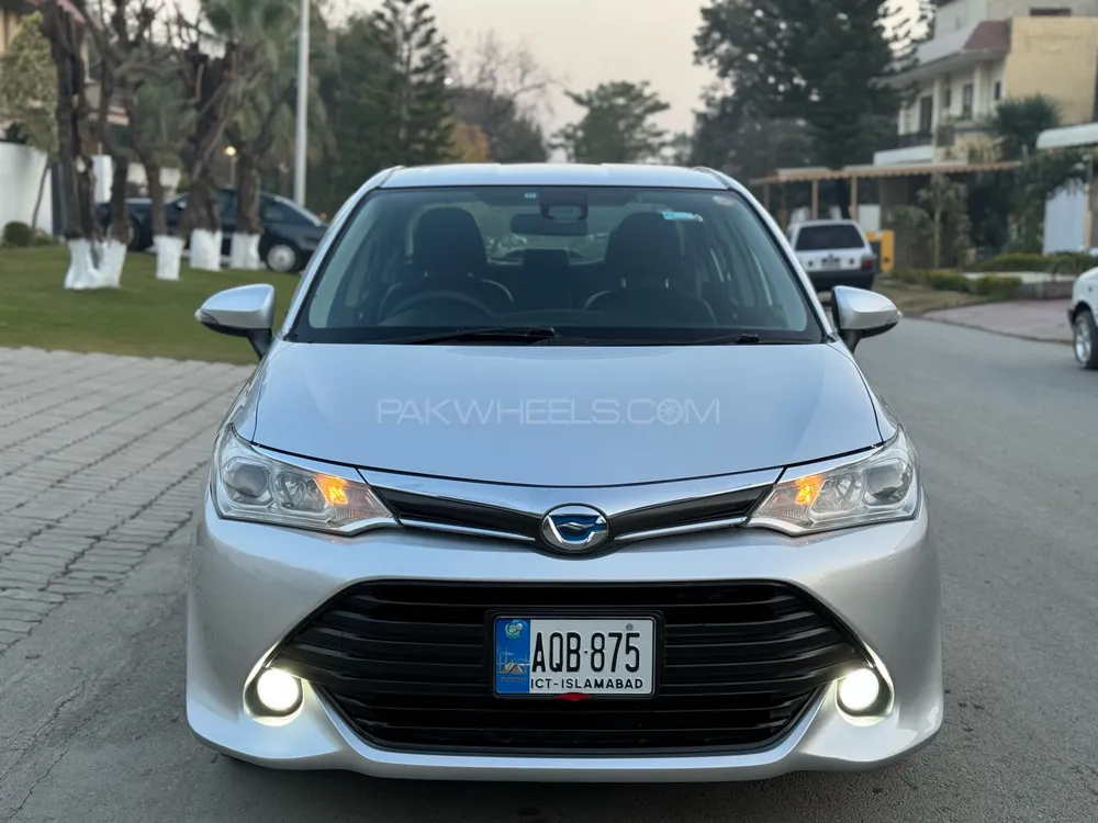Toyota Corolla Axio 2015 for Sale in Islamabad Image-1