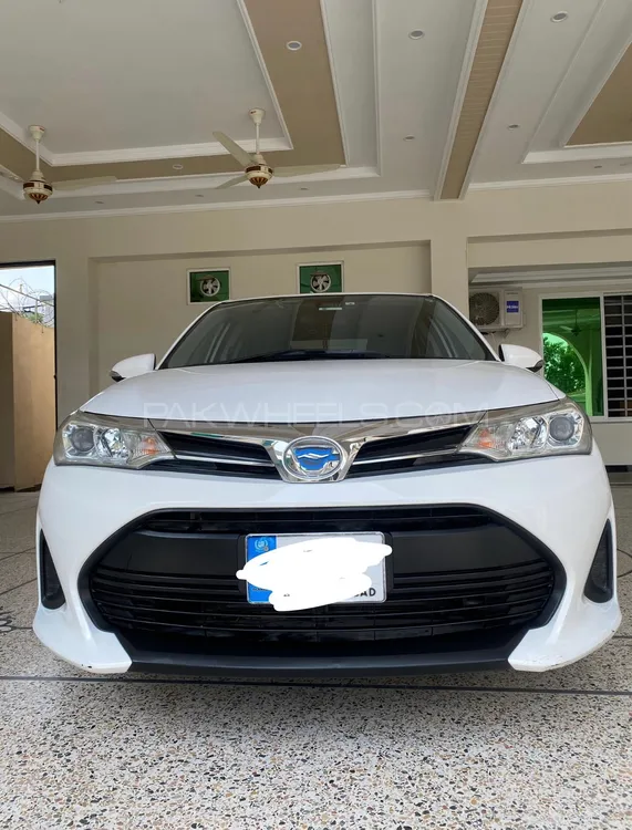 Toyota Corolla Axio 2018 for Sale in Rawalpindi Image-1
