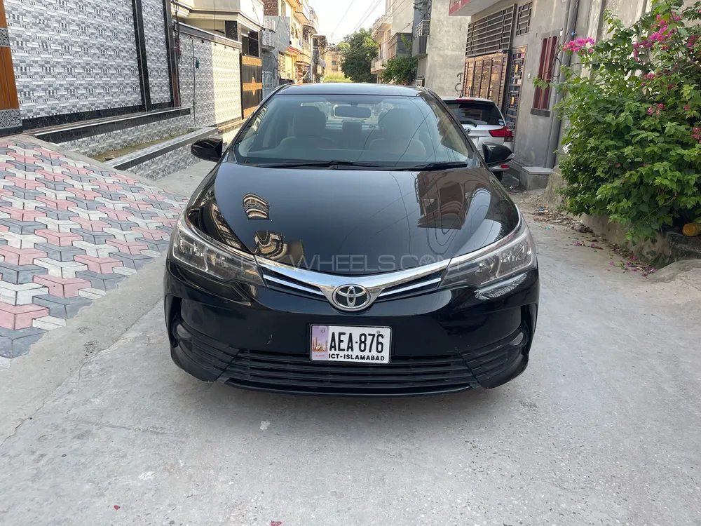 Toyota Corolla 2017 for Sale in Islamabad Image-1