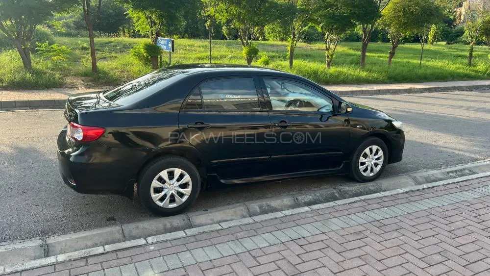 Toyota Corolla 2013 for Sale in Islamabad Image-1