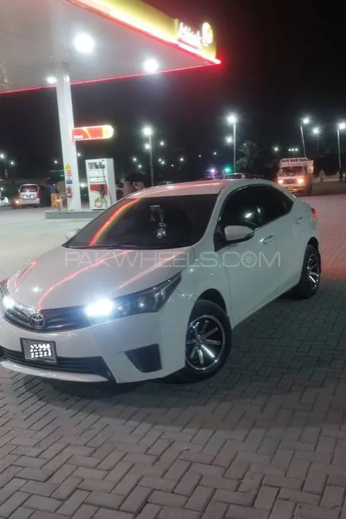 Toyota Corolla 2016 for Sale in Islamabad Image-1