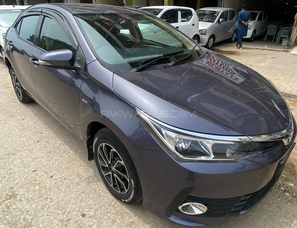 Toyota Corolla 2018 for Sale in Karachi Image-1