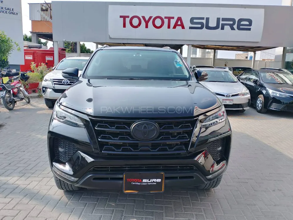 Toyota Fortuner 2022 for Sale in Karachi Image-1