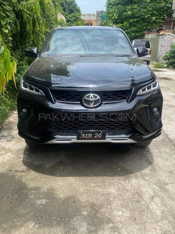 Toyota Fortuner 2022 for Sale in Lahore Image-1