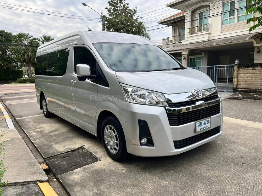 Toyota Hiace 2019 for Sale in Karachi Toyota Hiace 2019 for Sale in Karachi Image-2