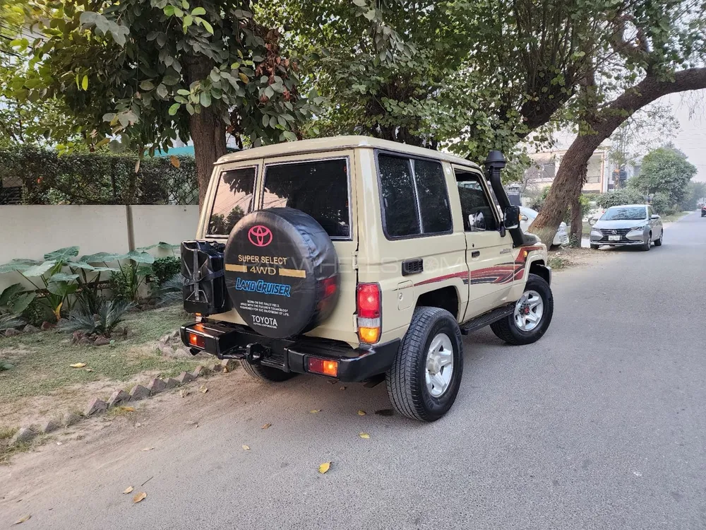 Toyota Land Cruiser 1994 for Sale in Lahore Image-1
