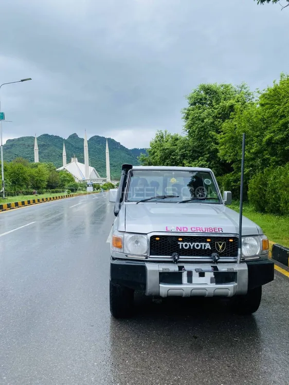 Toyota Land Cruiser 1986 for Sale in Kacha khooh Image-1