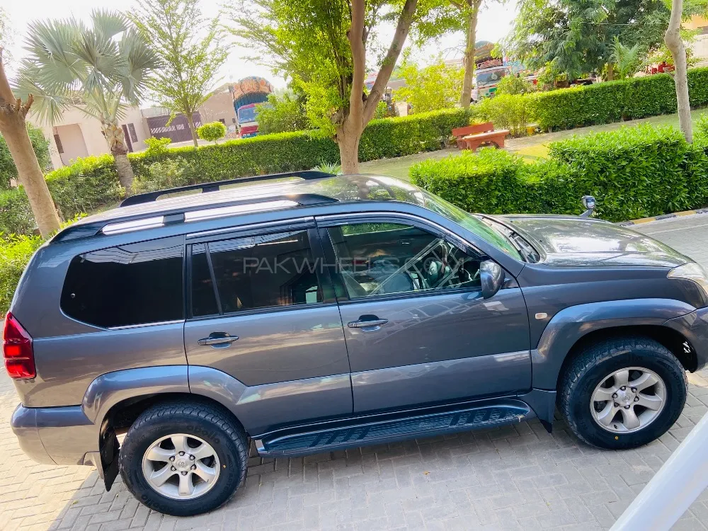 Toyota Prado 2004 for Sale in Fort Abbass Image-1