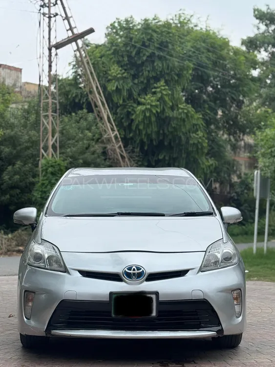 Toyota Prius 2012 for Sale in Lahore Image-1