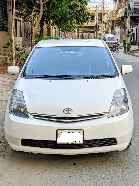 Toyota Prius 2010 for Sale in Faisalabad Image-1