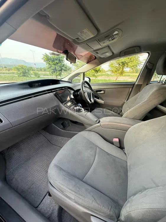 Toyota Prius 2010 for Sale in Islamabad Toyota Prius 2010 for Sale in Islamabad Image-15