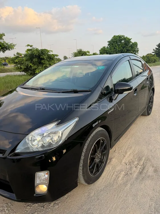 Toyota Prius 2010 for Sale in Islamabad Toyota Prius 2010 for Sale in Islamabad Image-2