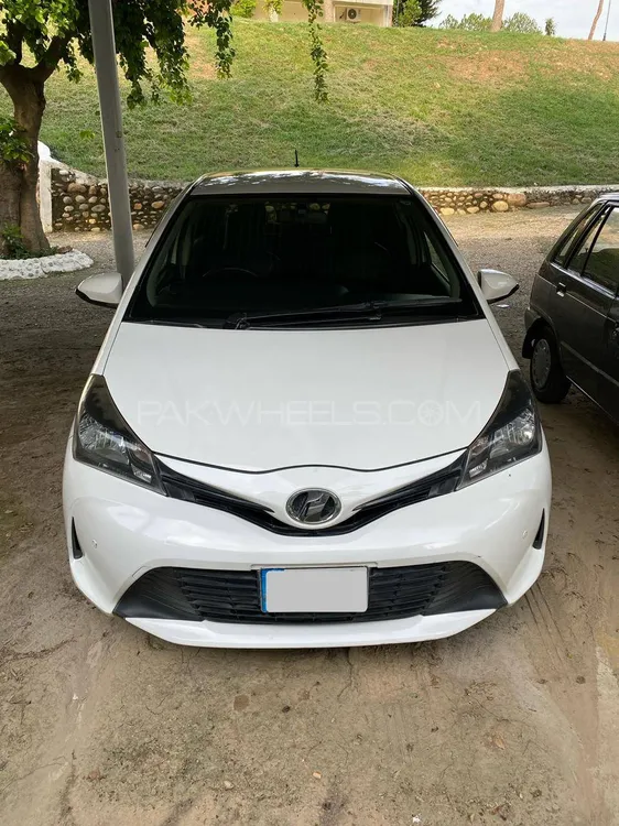Toyota Vitz 2014 for Sale in Islamabad Image-1