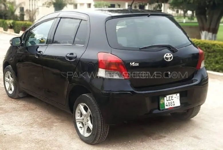 Toyota Vitz 2007 for Sale in Islamabad Image-1