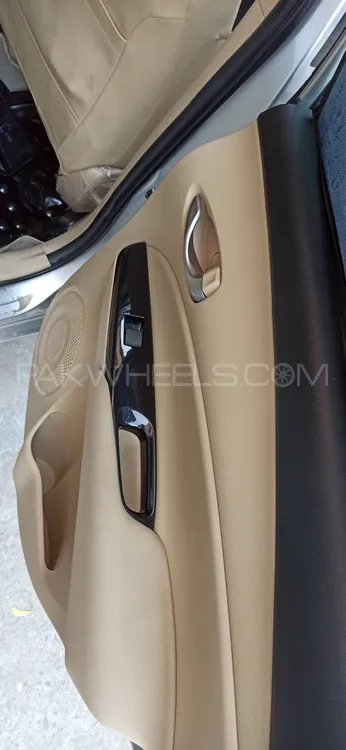 Toyota Yaris Sedan 2021 for Sale in Lahore Image-1