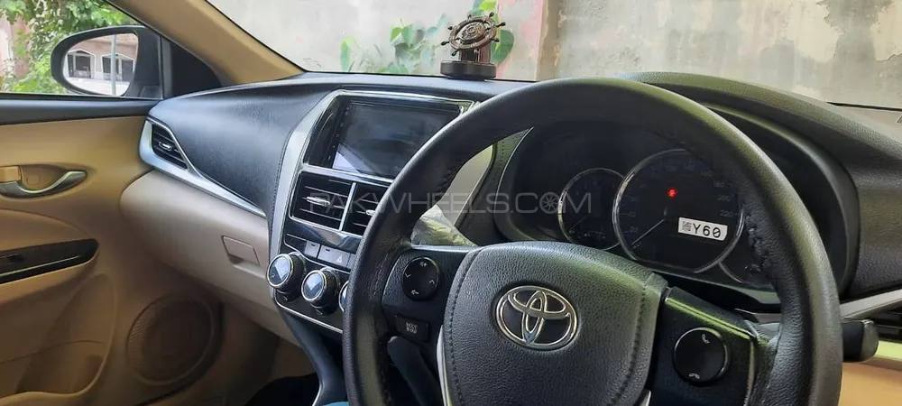 Toyota Yaris Sedan 2020 for Sale in Multan Image-1