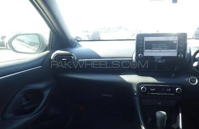 Toyota Yaris Hatchback 2021 for Sale in Lahore Image-1