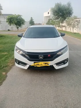 Honda Civic Oriel 1.8 i-VTEC CVT 2020