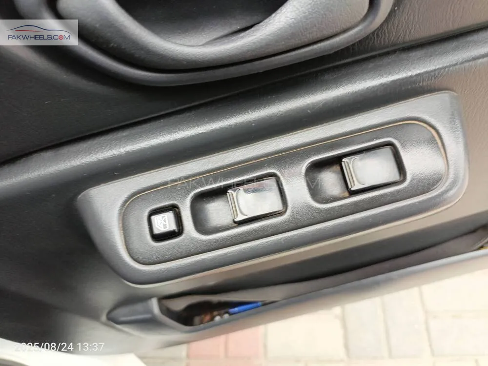 Suzuki Jimny 2017 for Sale in Gujranwala Suzuki Jimny 2017 for Sale in Gujranwala Image-12