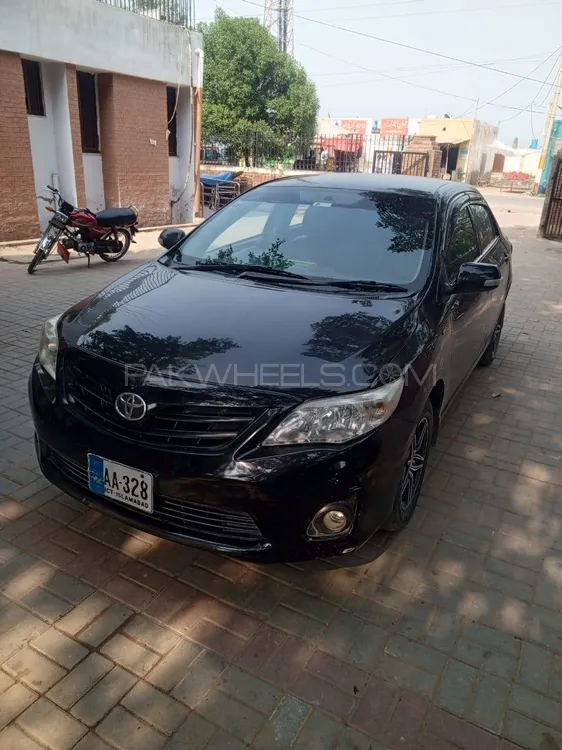 Toyota Corolla 2013 for Sale in Sargodha Image-1