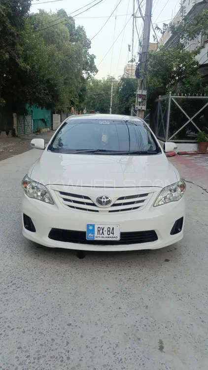 Toyota Corolla 2013 for Sale in Islamabad Image-1