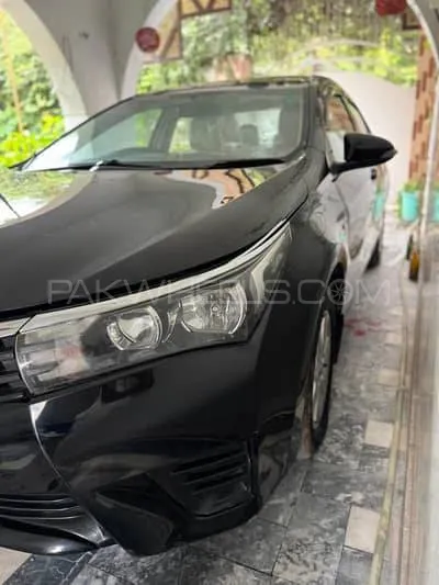 Toyota Corolla 2015 for Sale in Lahore Image-1