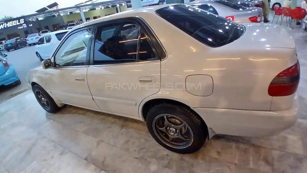 Toyota Corolla 1998 for Sale in Peshawar Image-1