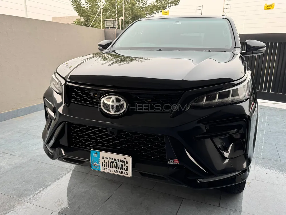 Toyota Fortuner 2019 for Sale in Lahore Image-1