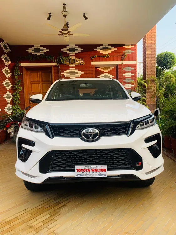 Toyota Fortuner 2025 for Sale in Lahore Image-1