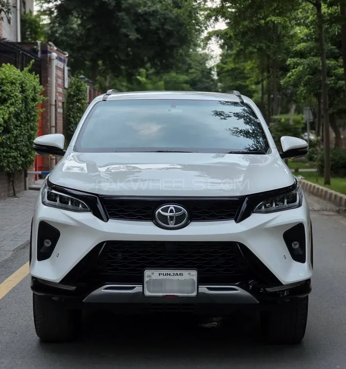 Toyota Fortuner 2023 for Sale in Lahore Image-1