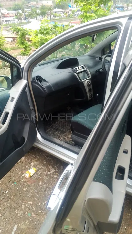 Toyota Vitz 2006 for Sale in Islamabad Image-1
