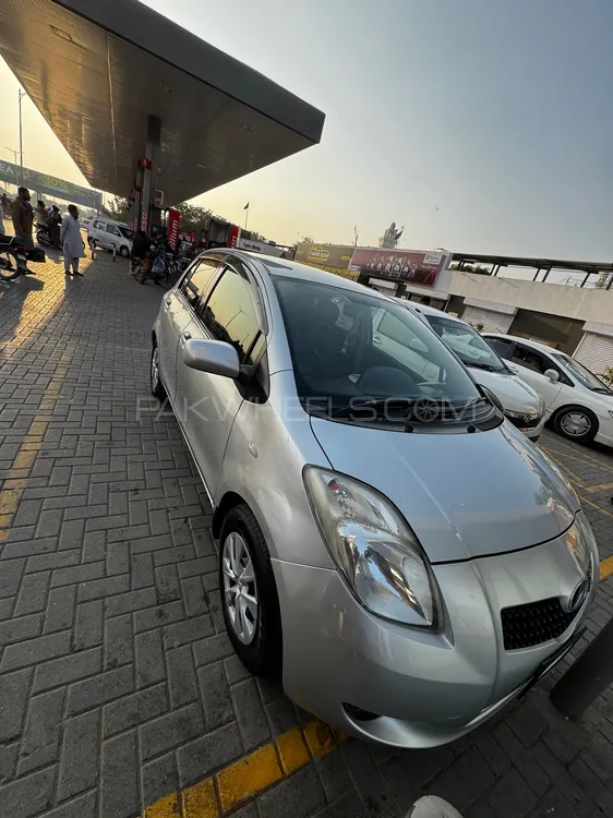 Toyota Vitz 2008 for Sale in Karachi Image-1