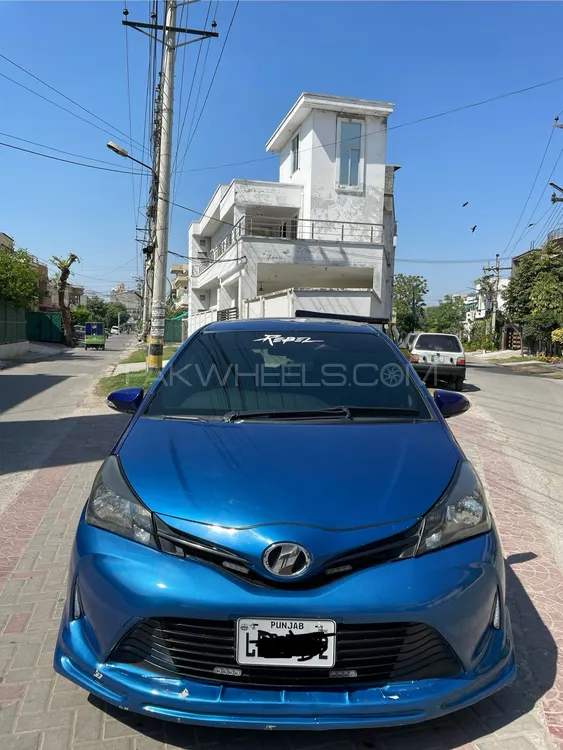 Toyota Vitz 2014 for Sale in Lahore Image-1