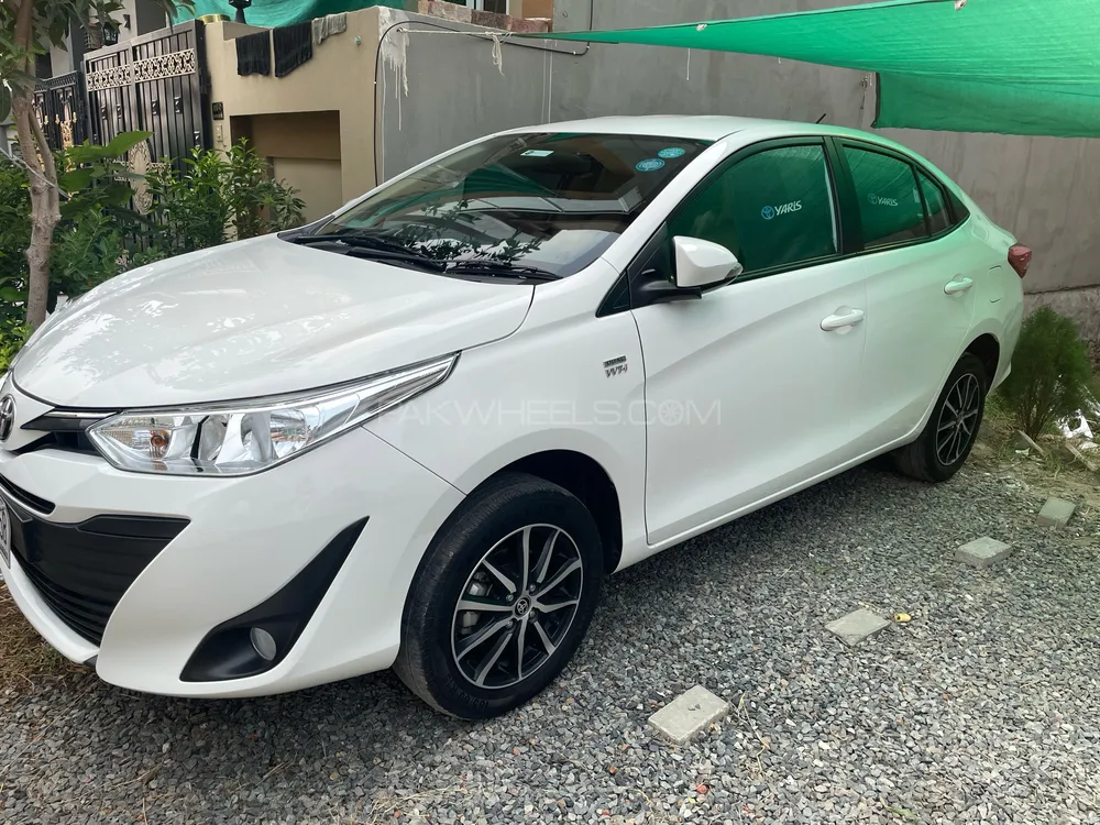 Toyota Yaris Sedan 2022 for Sale in Lahore Image-1