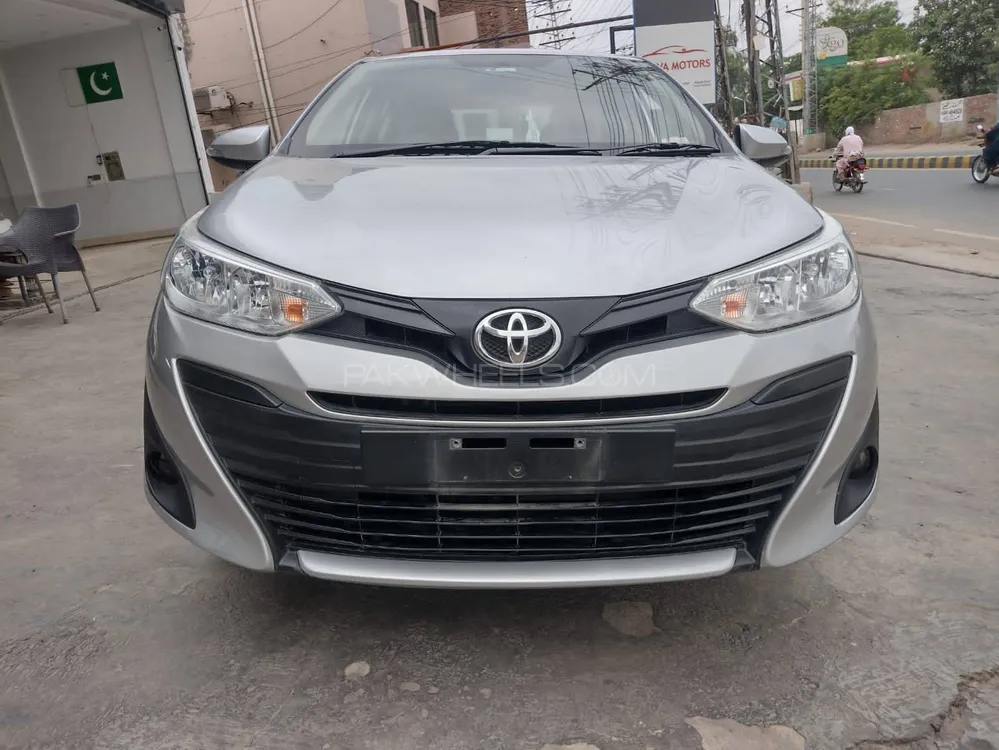 Toyota Yaris Sedan 2022 for Sale in Multan Image-1