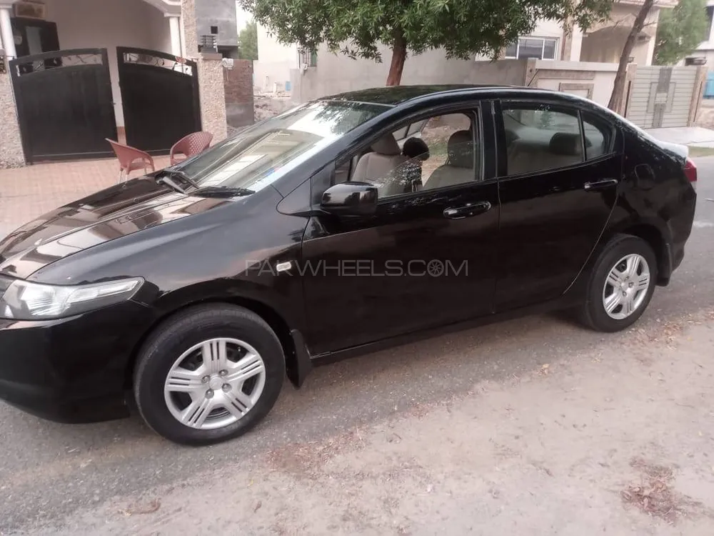 Honda City 2014 for Sale in Faisalabad Image-1