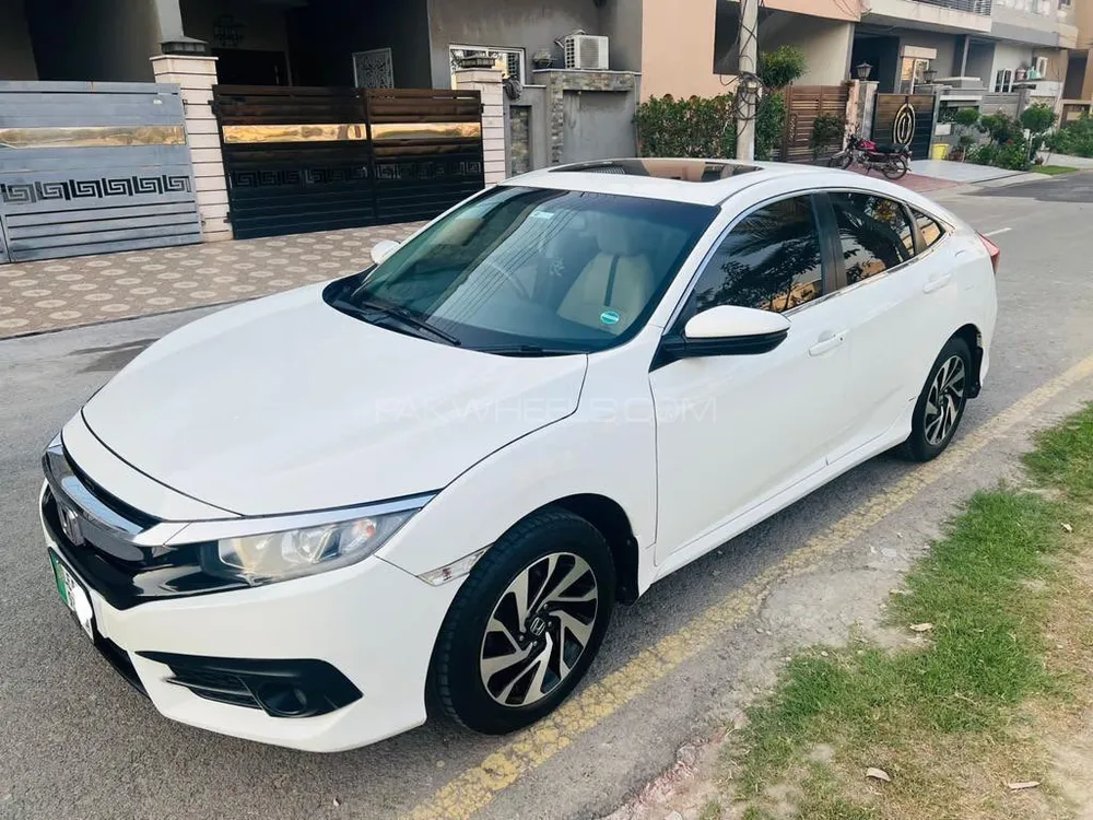 Honda Civic 2016 for Sale in Attock Image-1