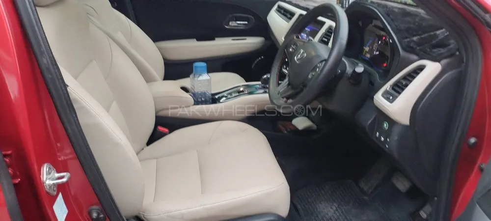 Honda Vezel 2017 for Sale in Islamabad Honda Vezel 2017 for Sale in Islamabad Image-17