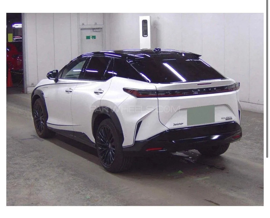 Lexus RX Series 2023 for Sale in Karachi Lexus RX Series 2023 for Sale in Karachi Image-4