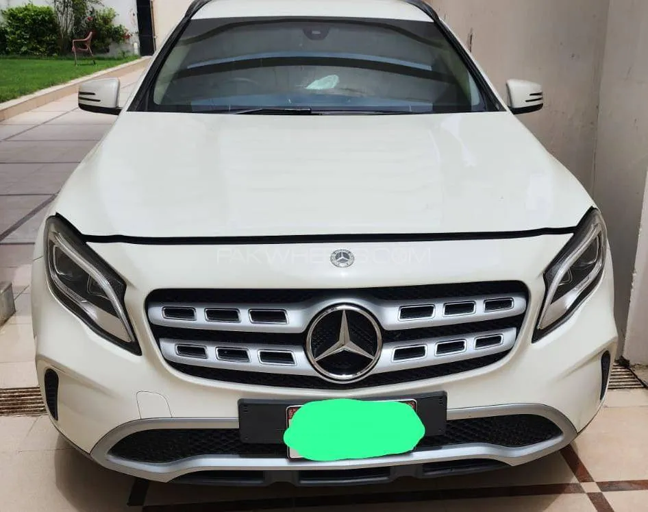 Mercedes Benz GLA Class 2018 for Sale in Karachi Image-1