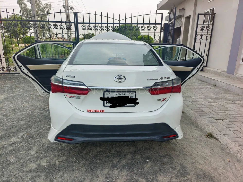 Toyota Corolla 2021 for Sale in Okara Image-1