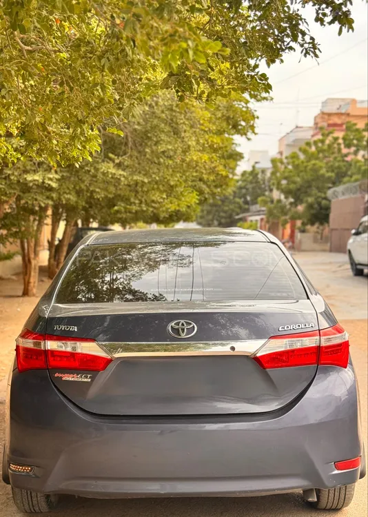 Toyota Corolla 2015 for Sale in Karachi Image-1