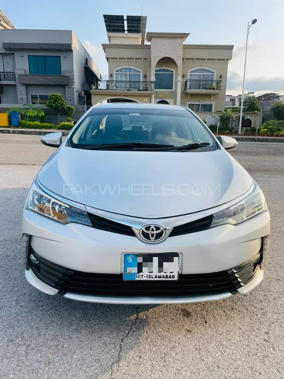 Toyota Corolla 2017 for Sale in Islamabad Image-1