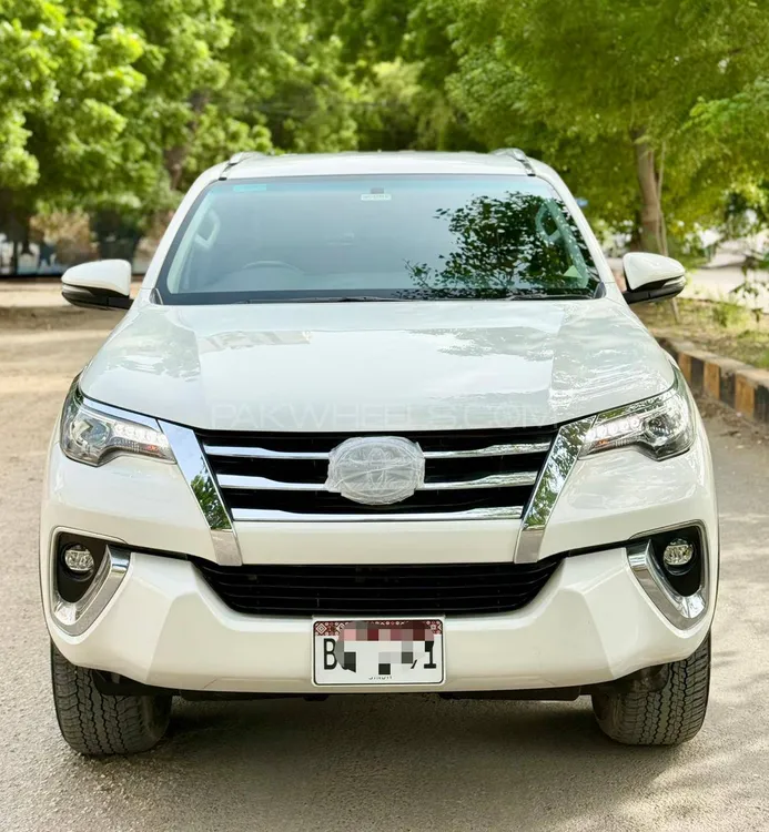 Toyota Fortuner 2018 for Sale in Karachi Image-1